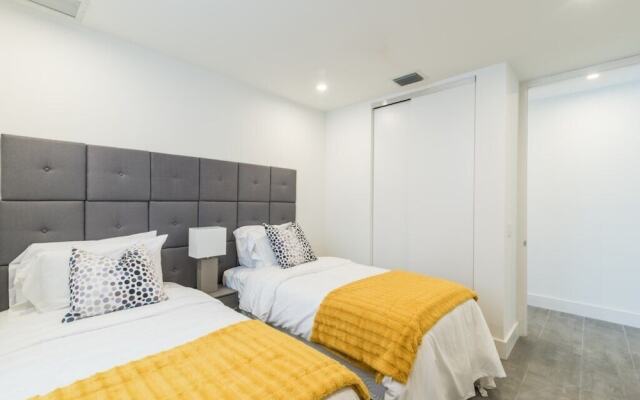 Meridan Ave Apartments #270669 - 2 Br Apts