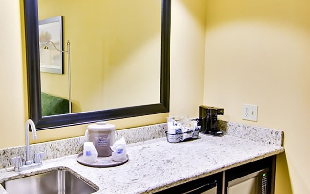 Hampton Inn & Suites Moreno Valley