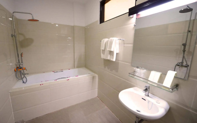 UCT Taunggyi Hotel