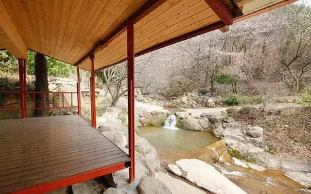 Suncheon Pool Valley Pension