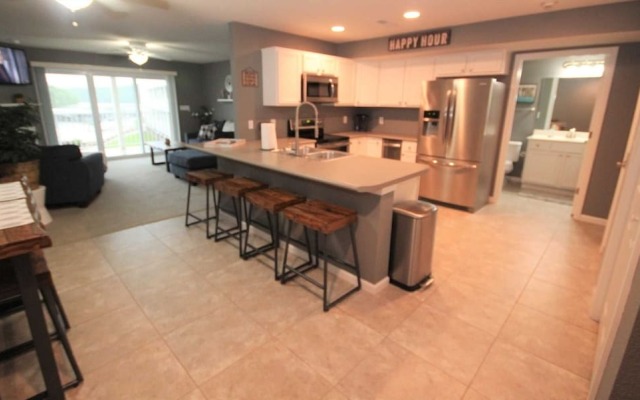 Parkview Bay 424 - 3 Br Condo