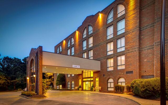 Embassy Suites Williamsburg