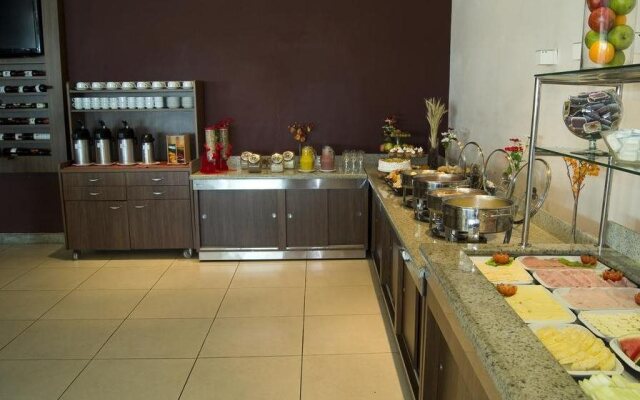 Bourbon Vitoria Hotel (Residence)
