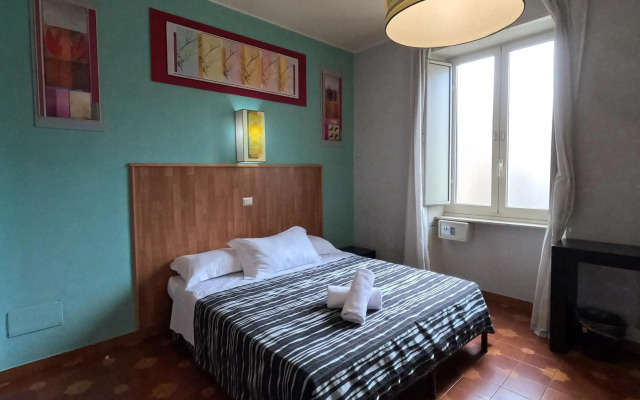 Hotel Roma Room