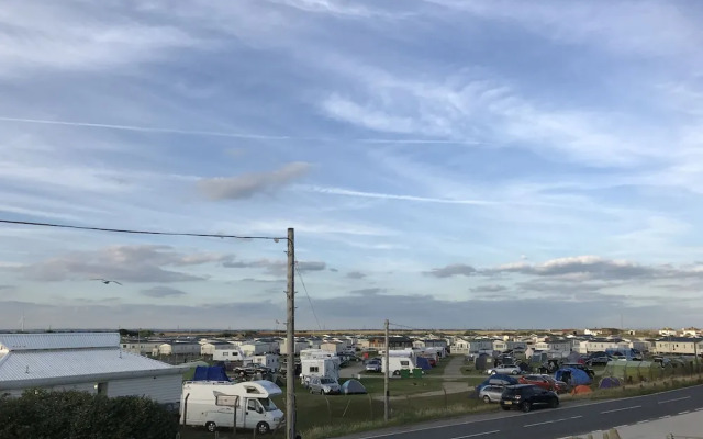 Rebecca Caravan Camber