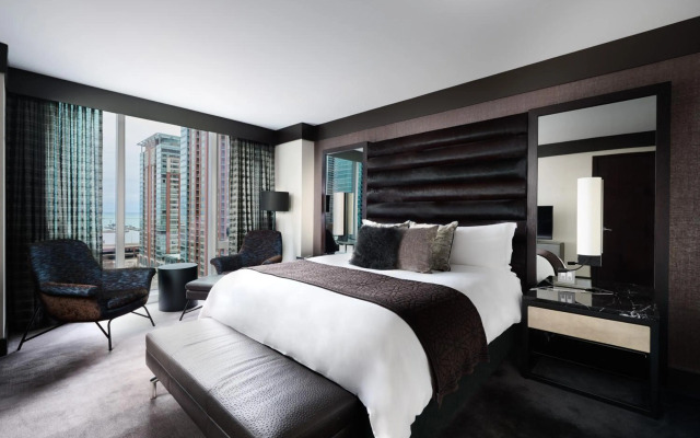 Loews Chicago Hotel