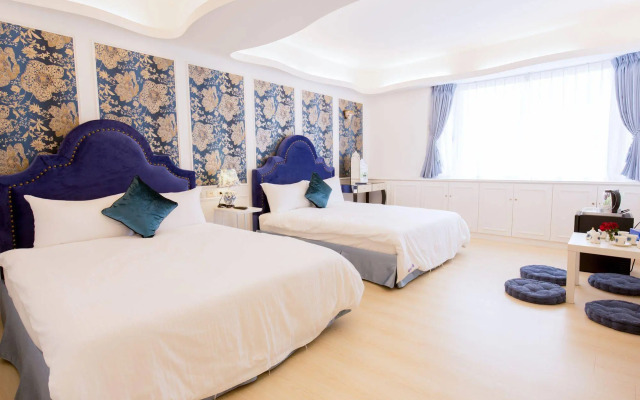 Welcome The Sun Enjoy The Moon