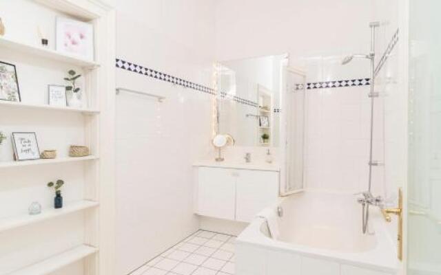 Rainer Maria Rilke Suite by welcome2vienna