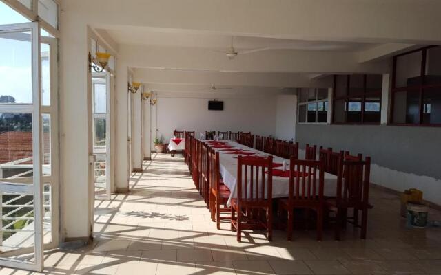 Pulickal Airport Hotel