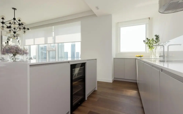 LUX Apartment Warsaw by Renters Prestige