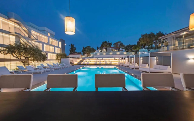 Ray Hotel Corfu