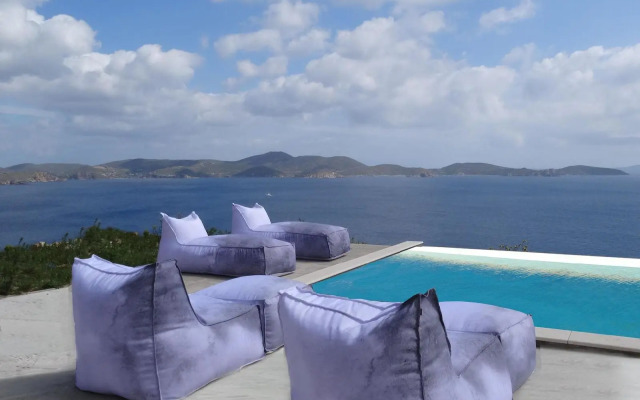 Apocosmo Resort