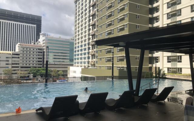 I.T Park Cebu Twin Bed Deluxe Free Fast Wifi & Pool