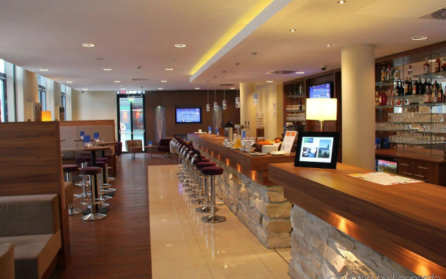 Premier Inn Dresden City Centre