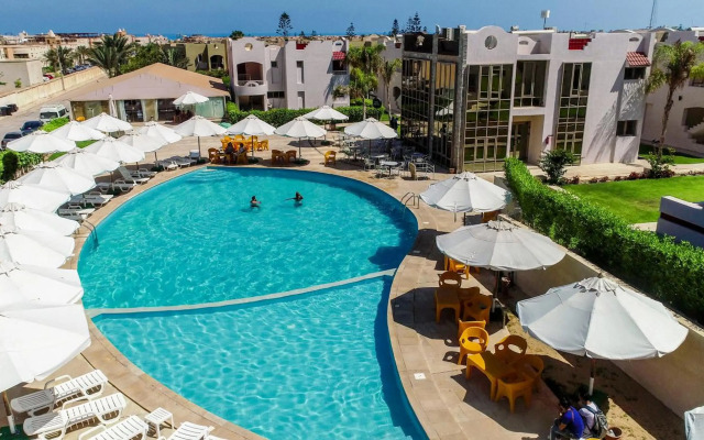 Grand holidays Green Resort