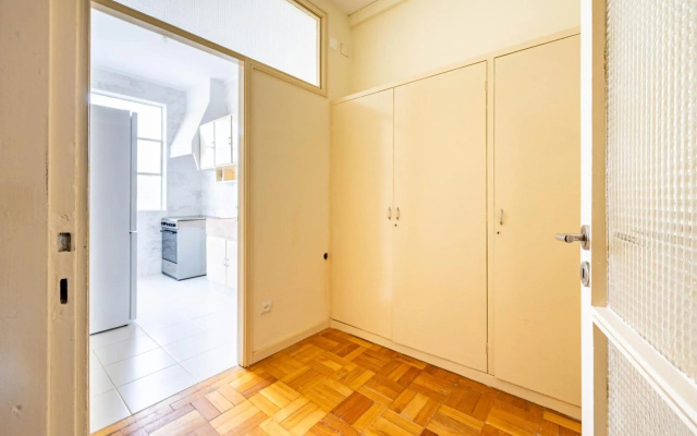 Convenient 3-Bedroom Apartment next to Bom Sucesso