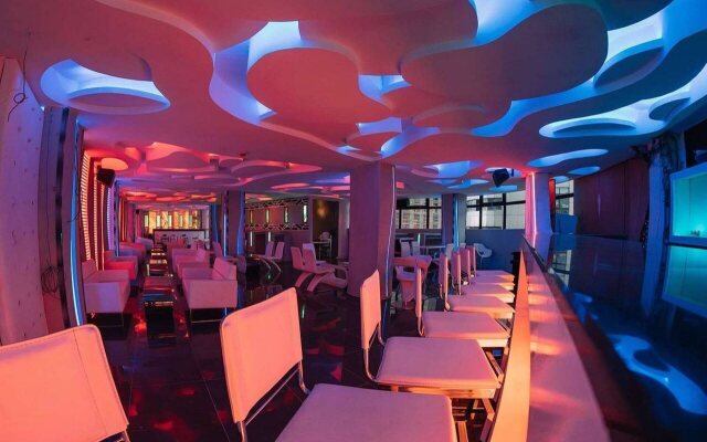 Diamond Hotel