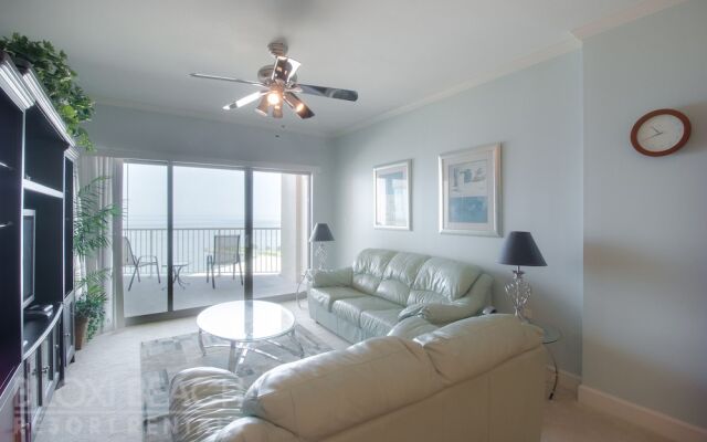 Sea Breeze 1007 Penthouse