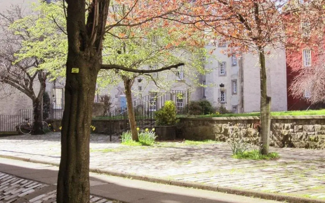 Edinburgh Art Apartments
