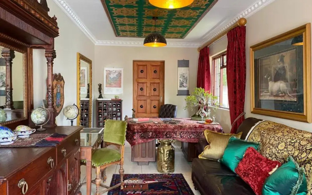Antiqua Cottage
