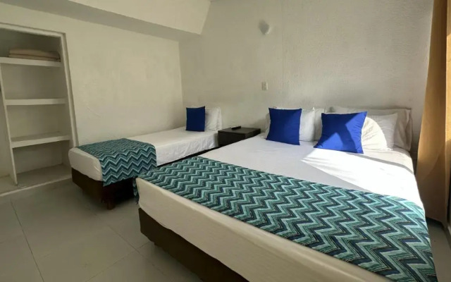 Hotel On Vacation Blue Reef