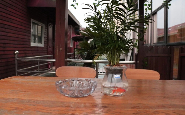 Yi Su Hotel Disneyland Pudong Airport