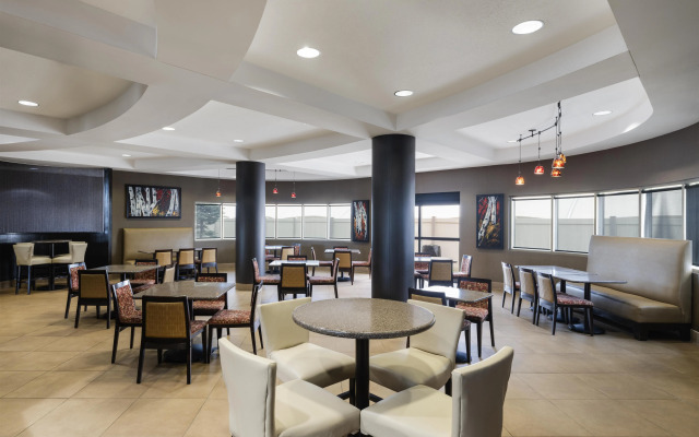 Best Western Premier Freeport Inn Calgary Airport