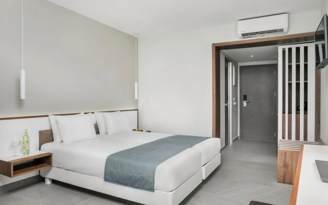 Iris Hotel
