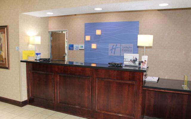 Holiday Inn Express Kansas City-Liberty, an IHG Hotel