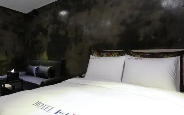 One Night And Two Days, Incheon