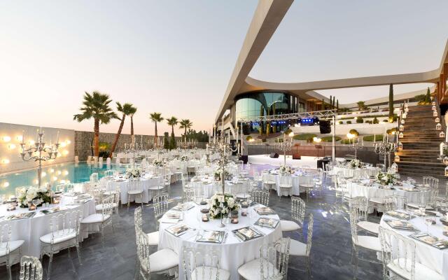 Doubletree By Hilton Hotel Izmir Airport