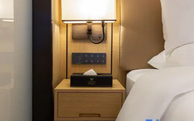 Vienna International Hotel (Version 5.0 Shantou University Wanda Plaza Branch)