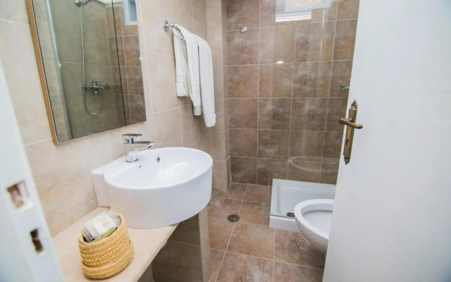 Niriides Hotel & Apartments