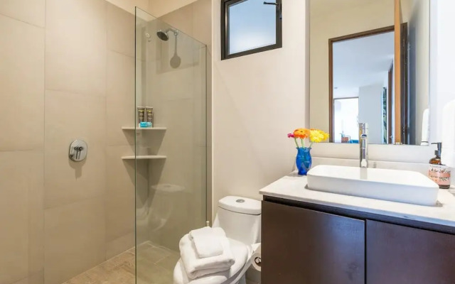 A Amenities Location Sleeps 6