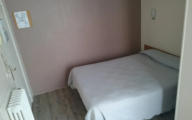 Acacia Hotel