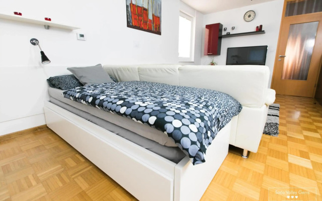 Luxurious RUBY Apartment