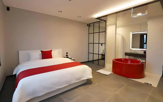 Dongducheon Hotel The Gray