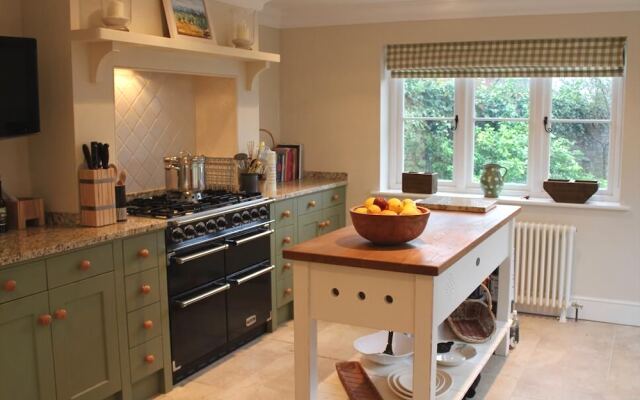 The Lodge at Bashley