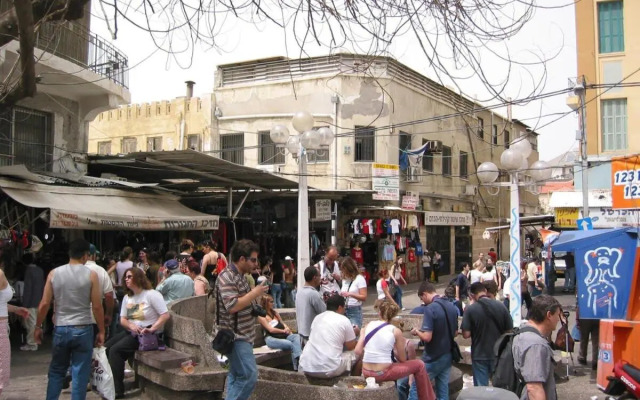 Carmel Market Designed Studio with Balcony