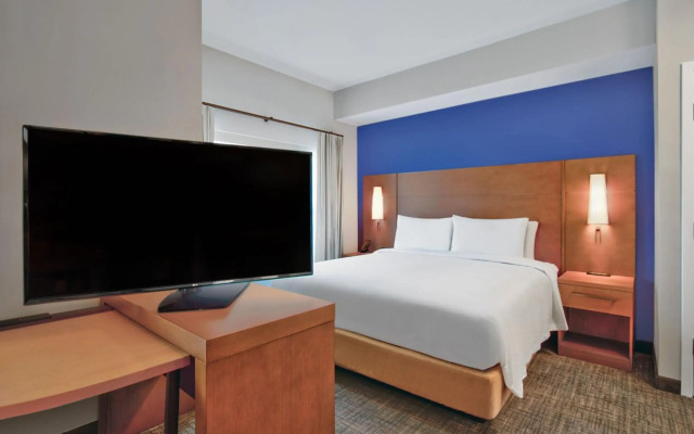 Residence Inn by Marriott Orlando Flamingo Crossing/Western Entrance