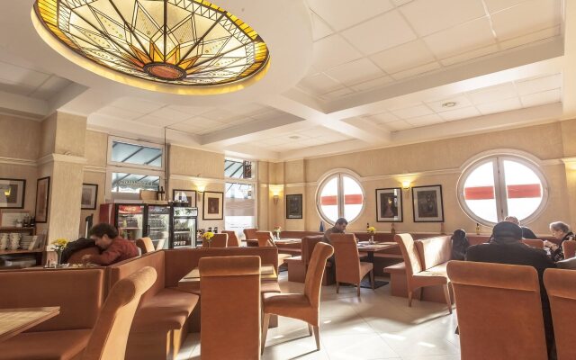 Premium Apartment House