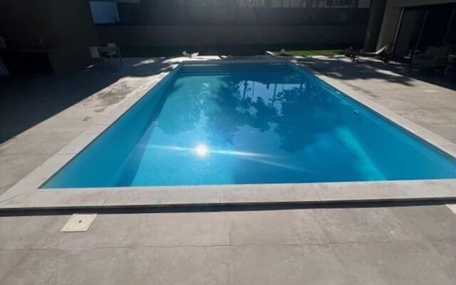 Modern 4-bed Villa 4K Beach 30k Lisbon