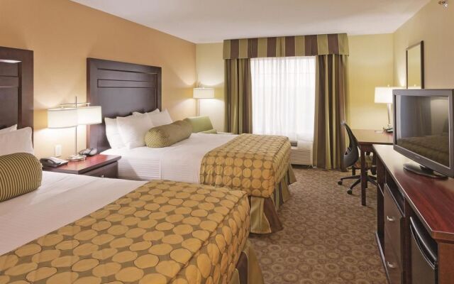 La Quinta Inn & Suites Minot