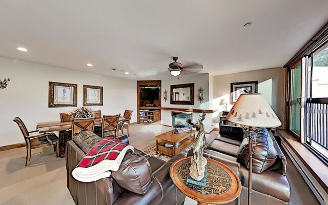 710wliop 3 Bedroom Condo