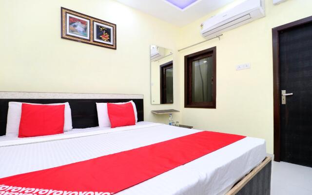 OYO 27650 Gian Residency