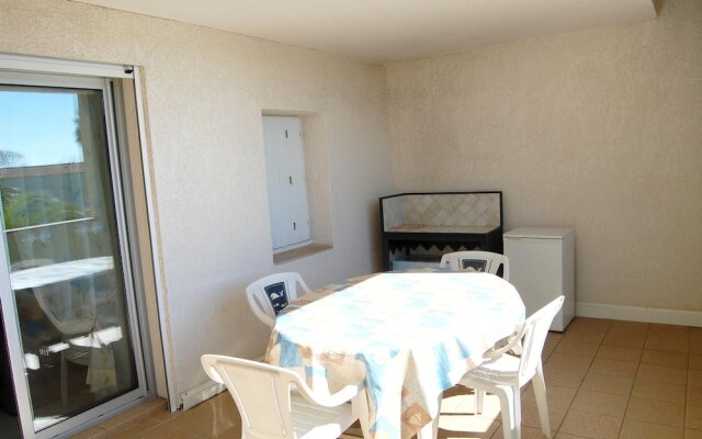 Apartment With 2 Bedrooms in Valras-plage, With Pool Access, Furnished