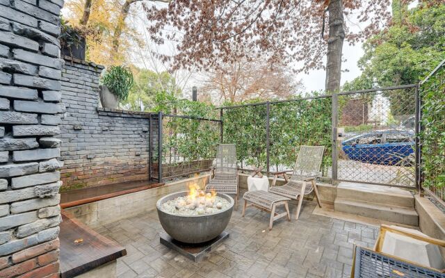 Centrally Located Sacramento Retreat w/ Fire Pit!