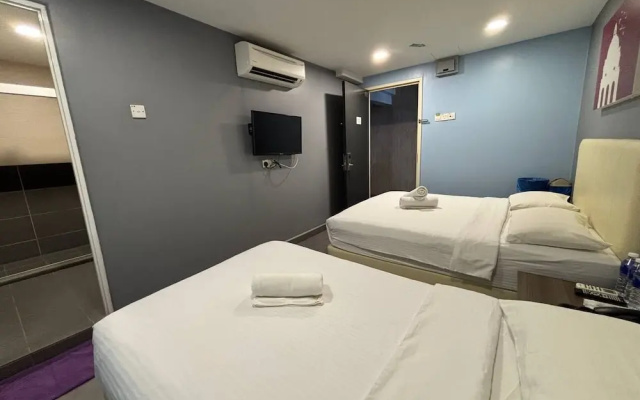 Grand Village Hotel – Guest Rooms – Ampang