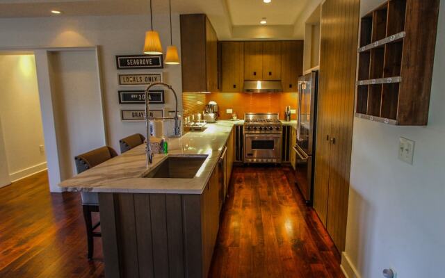 Rosemary Beach Rentals by Counts-Oakes