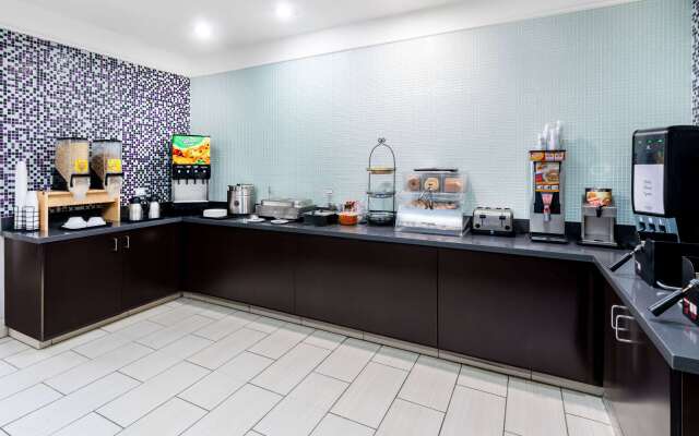 La Quinta Inn & Suites by Wyndham Roswell